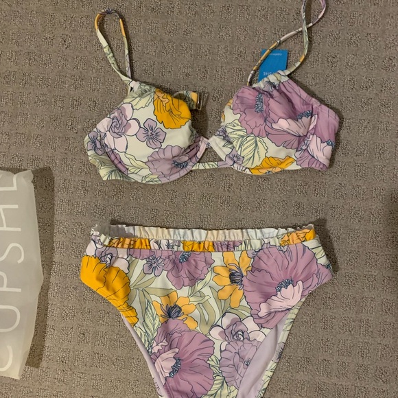 Cupshe Other - Cupshe bathing suit